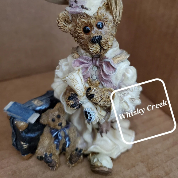 🐻🎓 Boyds Bears Retired "Bailey The Graduate" Figurine - Picture 8 of 10